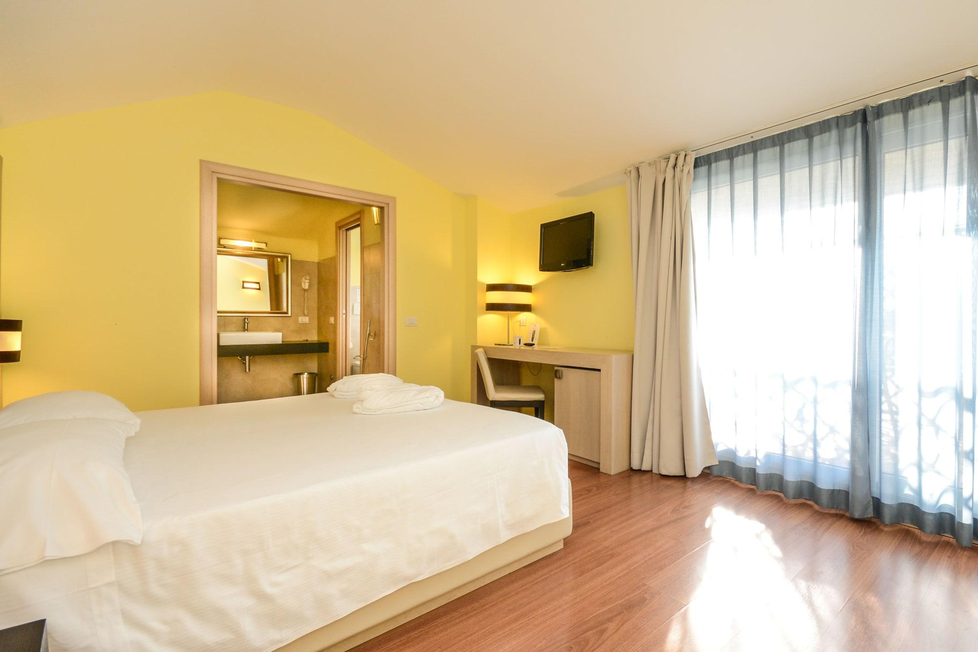 Regal Hotel Brescia Exterior foto