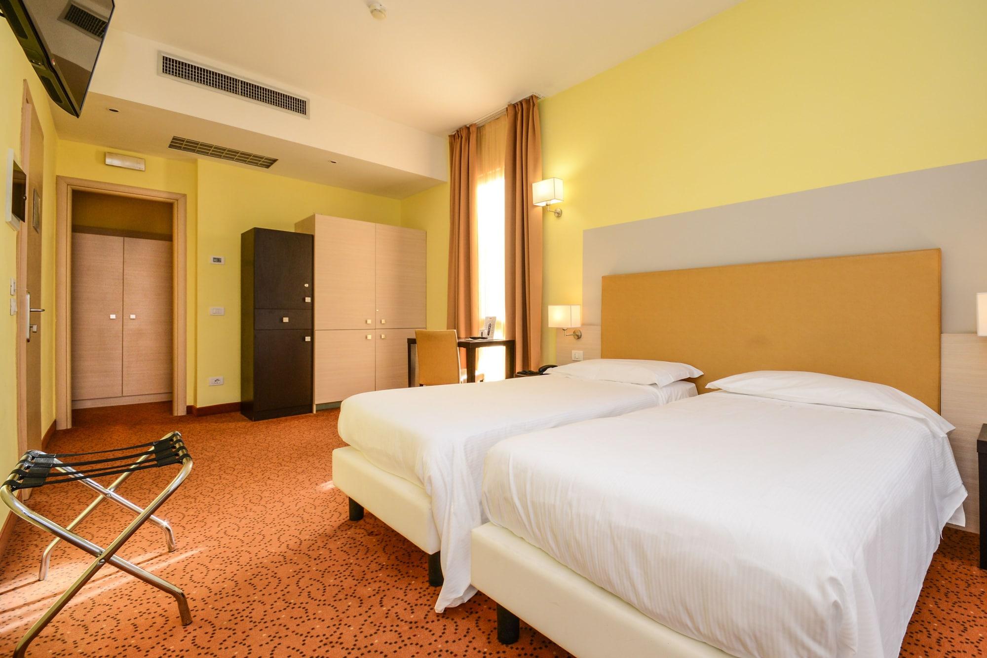 Regal Hotel Brescia Exterior foto